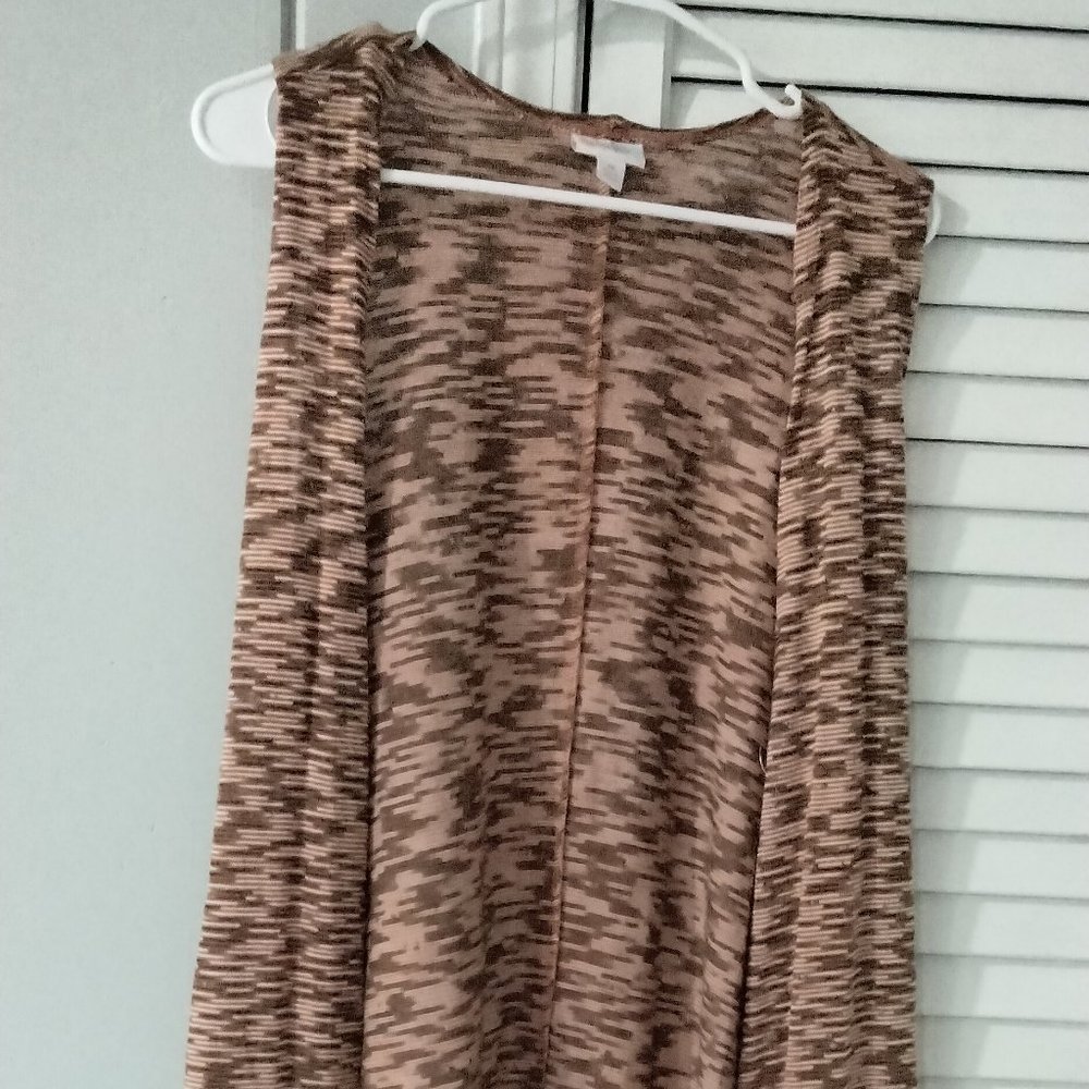 Sleeveless tan/brown/cream cardigan medium